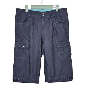 Athleta women's Size 10 Cargo bermuda shorts gray Y2K active outdoor hiking